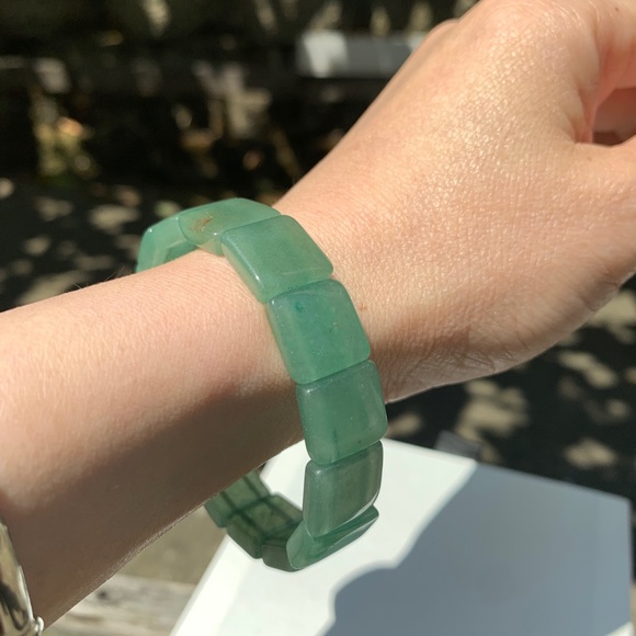 Green Aventurine Stones elastic bracelet. - Picture 3 of 7
